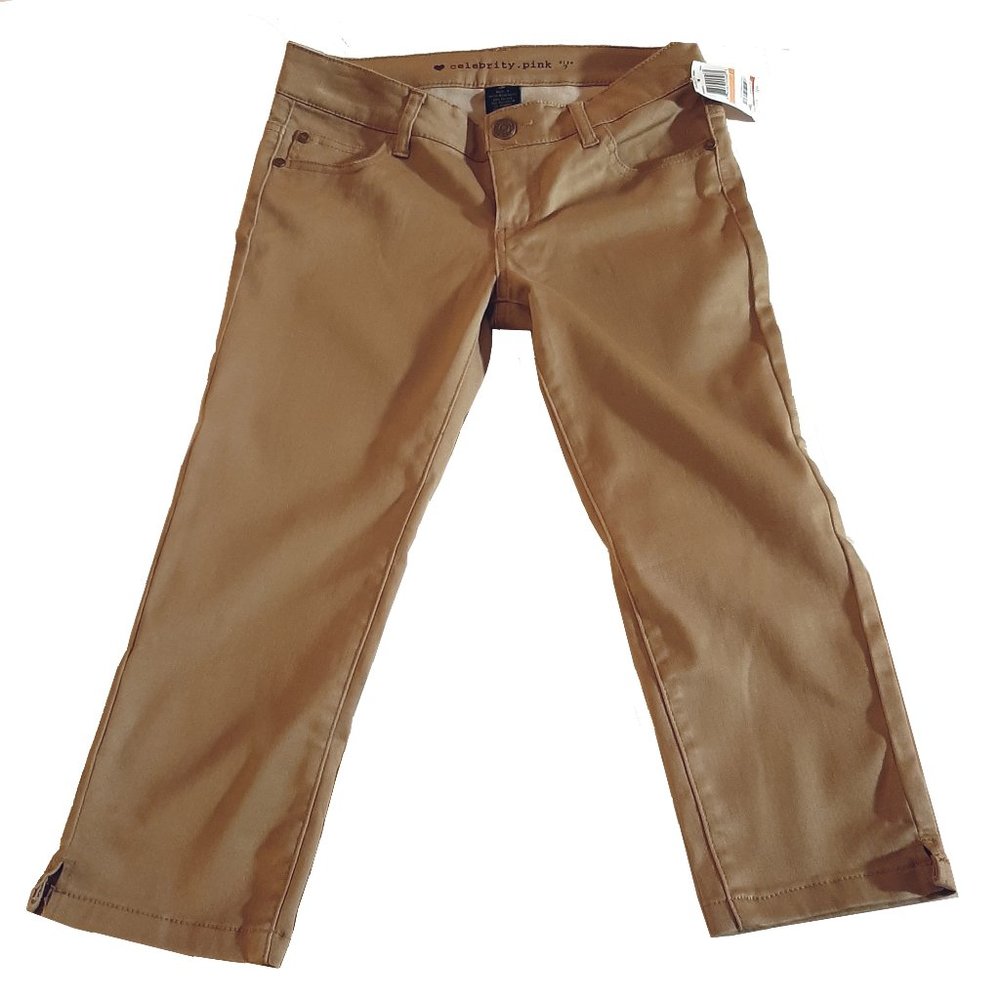 Celebrity Pink Capri Pants - Size 7 - NWT